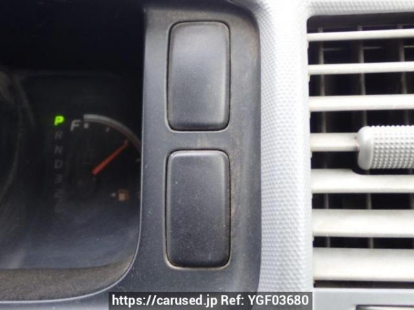 Used 2005 AT toyota regiusace-van KDH205V Image[25]