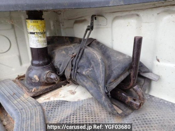 Used 2005 AT toyota regiusace-van KDH205V Image[38]