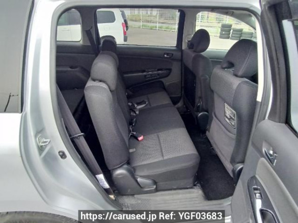 Used 2003 AT toyota wish ZNE10G Image[15]