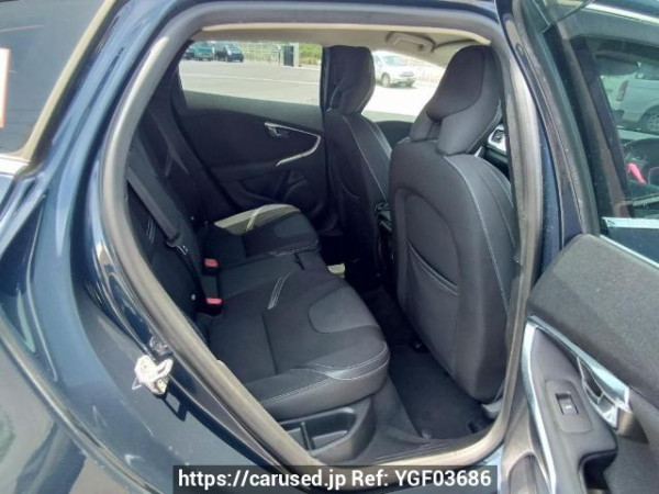 Used 2015 AT volvo v40 MB4164T Image[14]