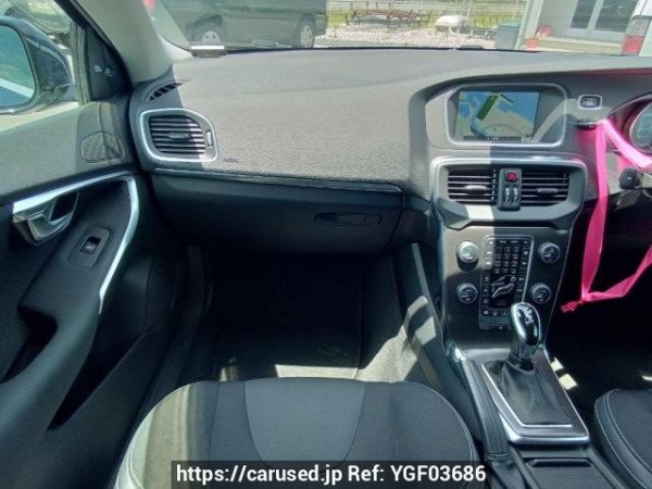Used 2015 AT volvo v40 MB4164T Image[17]