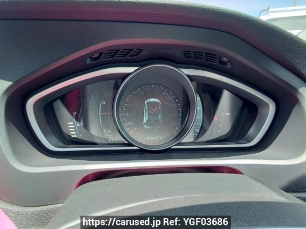 Used 2015 AT volvo v40 MB4164T Image[19]