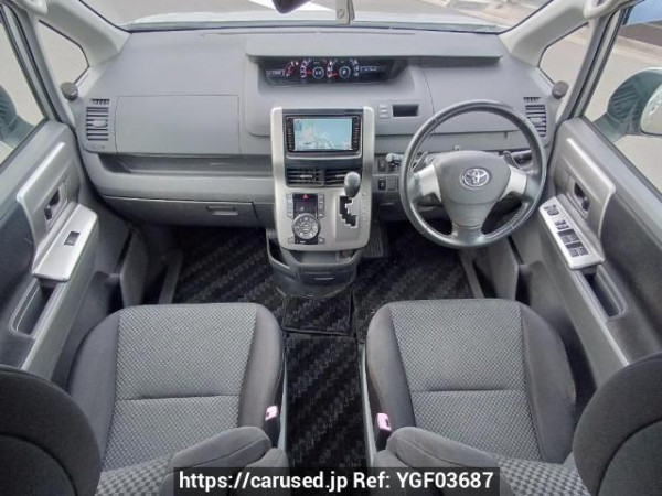 Used 2009 AT toyota noah ZRR75W Image[18]