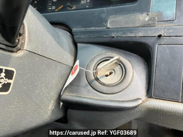 Used 2004 MT toyota regiusace-van TRH102V Image[15]