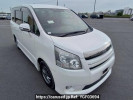 Toyota Noah ZRR70W