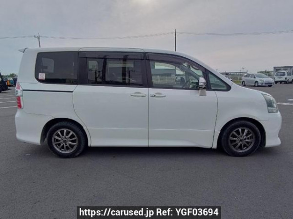 Used 2009 AT toyota noah ZRR70W Image[7]