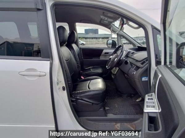 Used 2009 AT toyota noah ZRR70W Image[13]