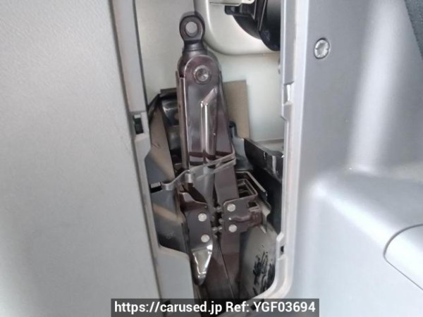 Used 2009 AT toyota noah ZRR70W Image[42]