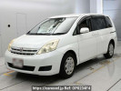 Toyota Isis ZGM10G