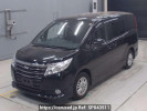 Toyota Noah ZRR80G
