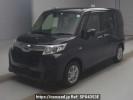 Toyota Roomy M900A