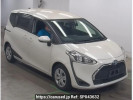 Toyota Sienta NHP170G