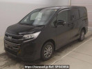 Toyota Noah ZRR85G