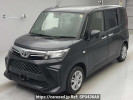 Toyota Roomy M900A