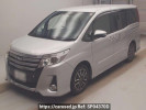 Toyota Noah ZRR80W