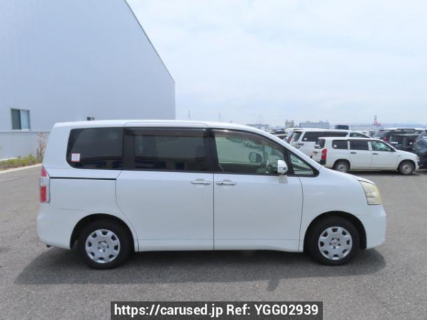 Used 2009 AT toyota noah ZRR70G Image[7]