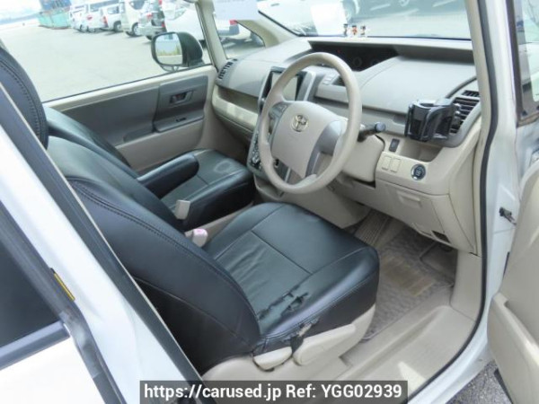 Used 2009 AT toyota noah ZRR70G Image[15]