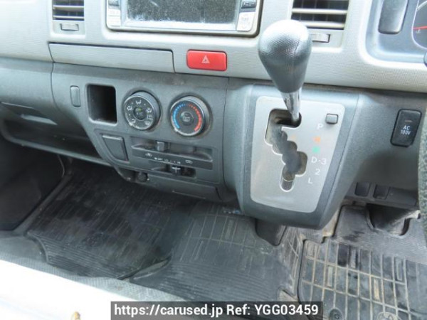 Used 2005 AT toyota hiace-van KDH205V Image[25]