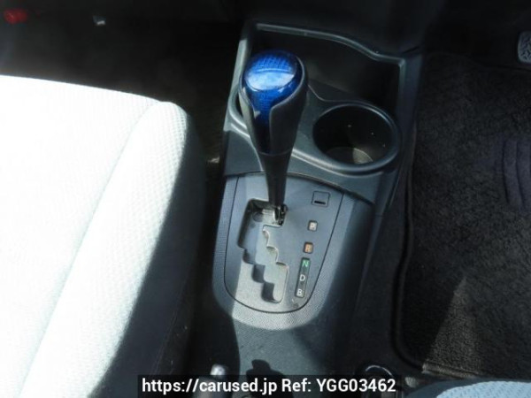 Used 2017 AT toyota aqua NHP10 Image[27]