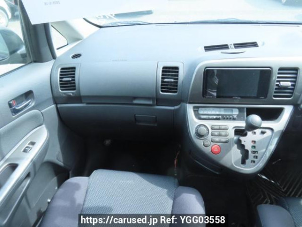 Used 2004 AT toyota wish ZNE10G Image[22]