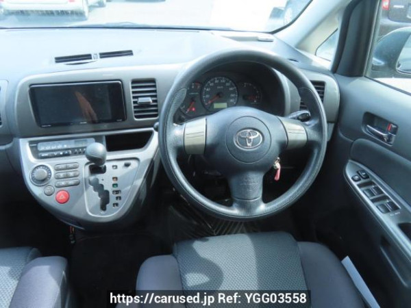 Used 2004 AT toyota wish ZNE10G Image[23]