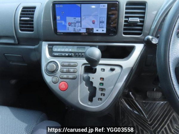 Used 2004 AT toyota wish ZNE10G Image[24]