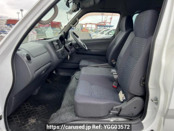 Used 2006 AT nissan caravan-bus DWMGE25 Image[10]