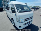 Toyota Hiace Van TRH200K