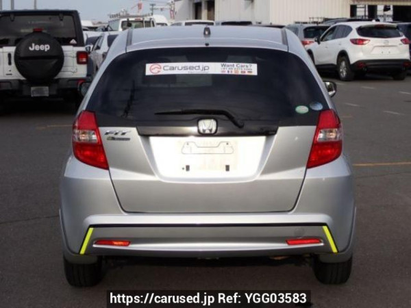 Used 2011 AT honda fit GE6 Image[5]