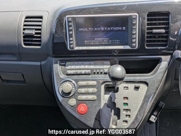 Used 2003 AT toyota wish ZNE10G Image[19]