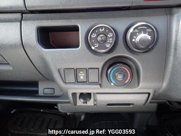 Used 2017 MT toyota hiace-van KDH201V Image[22]