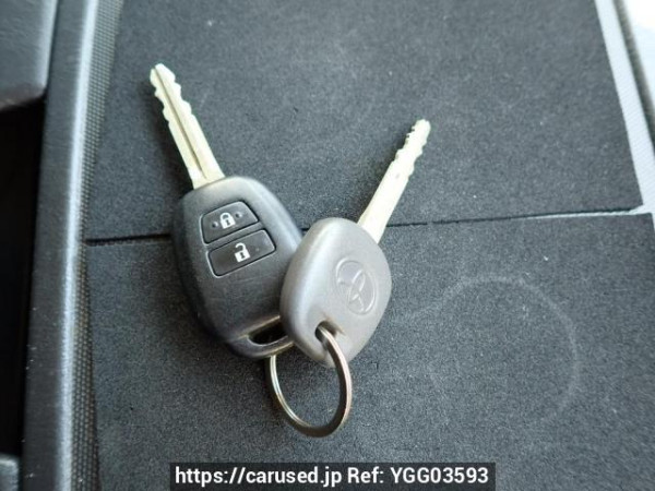 Used 2017 MT toyota hiace-van KDH201V Image[28]