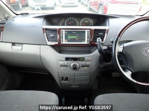Used 2005 AT toyota noah AZR60G Image[22]