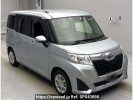 Toyota Roomy M900A