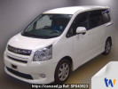 Toyota Noah ZRR70W
