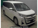 Toyota Noah MZRA90W