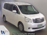 Used 2012 AT toyota noah ZRR70G Image[0]