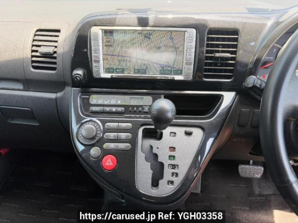 Used 2003 AT toyota wish ZNE10G Image[12]