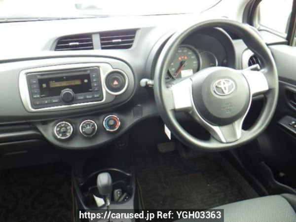 Used 2013 AT toyota vitz KSP130 Image[17]