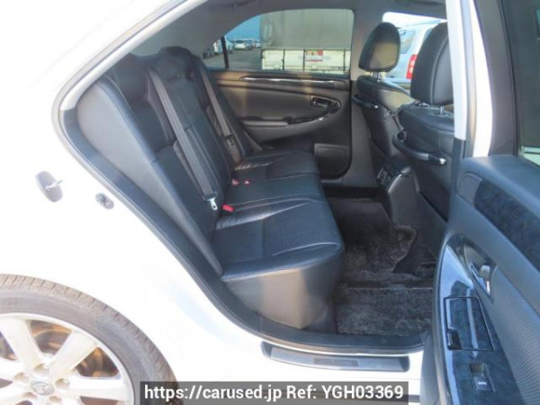 Used 2005 AT toyota crown GRS182 Image[16]