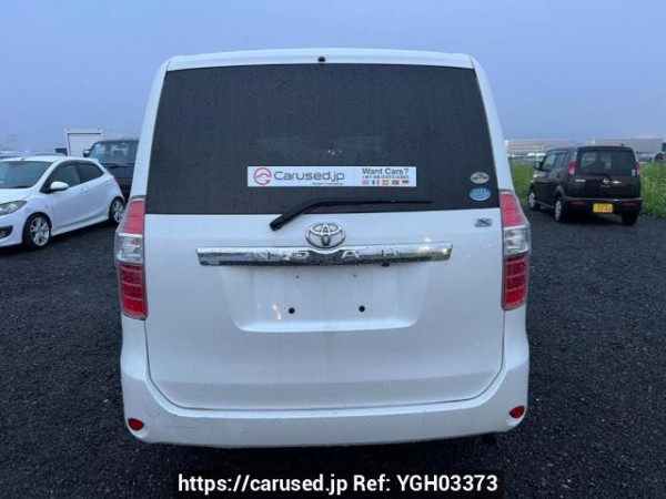 Used 2007 AT toyota noah ZRR70G Image[5]