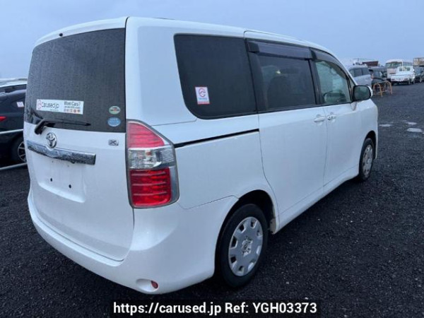 Used 2007 AT toyota noah ZRR70G Image[6]