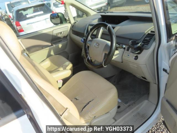 Used 2007 AT toyota noah ZRR70G Image[15]