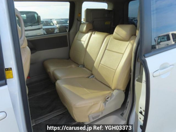 Used 2007 AT toyota noah ZRR70G Image[21]