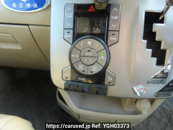 Used 2007 AT toyota noah ZRR70G Image[29]