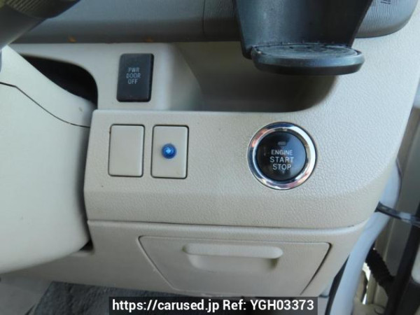 Used 2007 AT toyota noah ZRR70G Image[33]