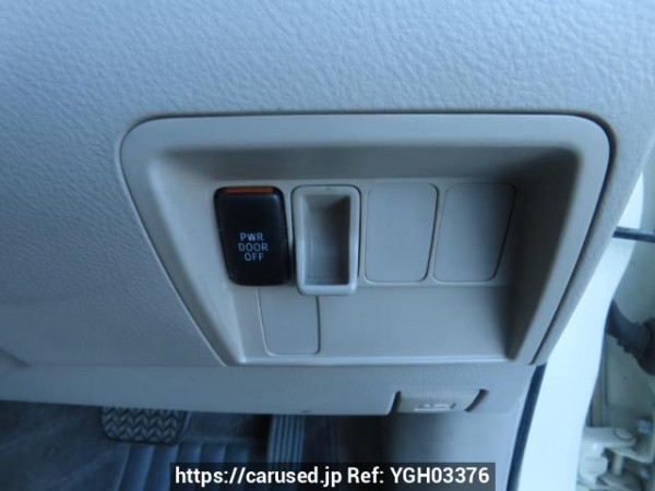 Used 2005 AT toyota raum NCZ20 Image[34]