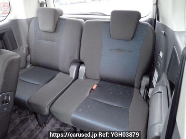 Used 2010 AT toyota voxy ZRR70W Image[15]