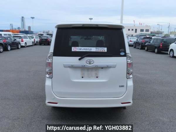 Used 2010 AT toyota voxy ZRR70W Image[5]