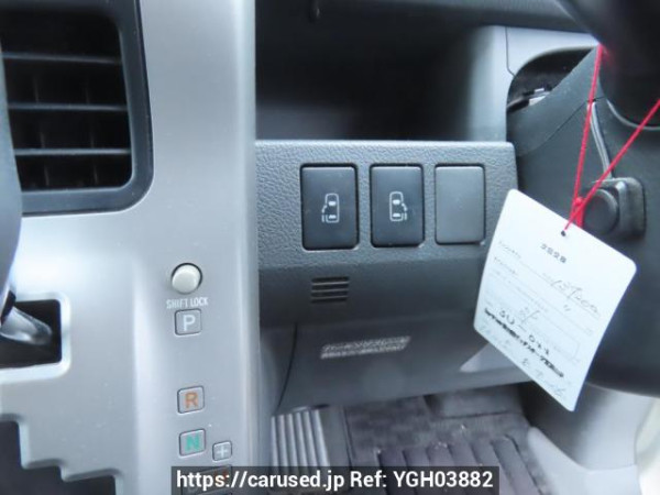 Used 2010 AT toyota voxy ZRR70W Image[27]